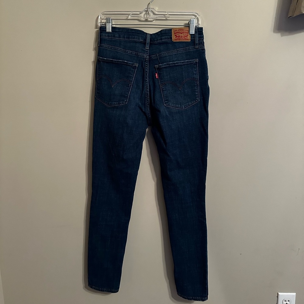 Levi’s - Picture 6 of 7